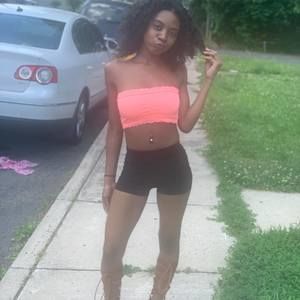 Meet your Posher, Jossy